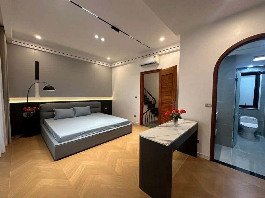 NHÀ HAI BÀ TRƯNG 6 TẦNG THANG MÁY_CÁCH PHỐ 15M_Ô TÔ SÁT NHÀ_50m2_NỘI THẤT XỊN, hơn 15 tỷ